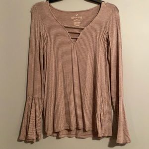 American Eagle Soft & Sexy.